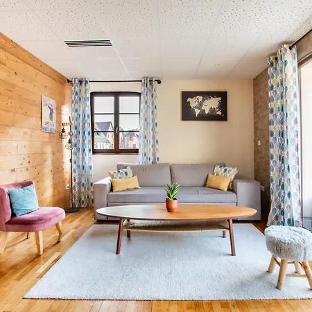 Climatise, 4 Parentales Et Grande Terrasse Apartament