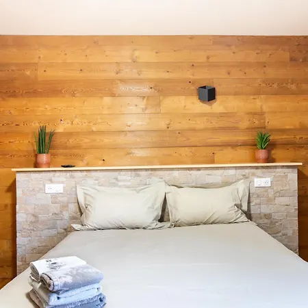 Climatise, 4 Parentales Et Grande Terrasse Apartament *